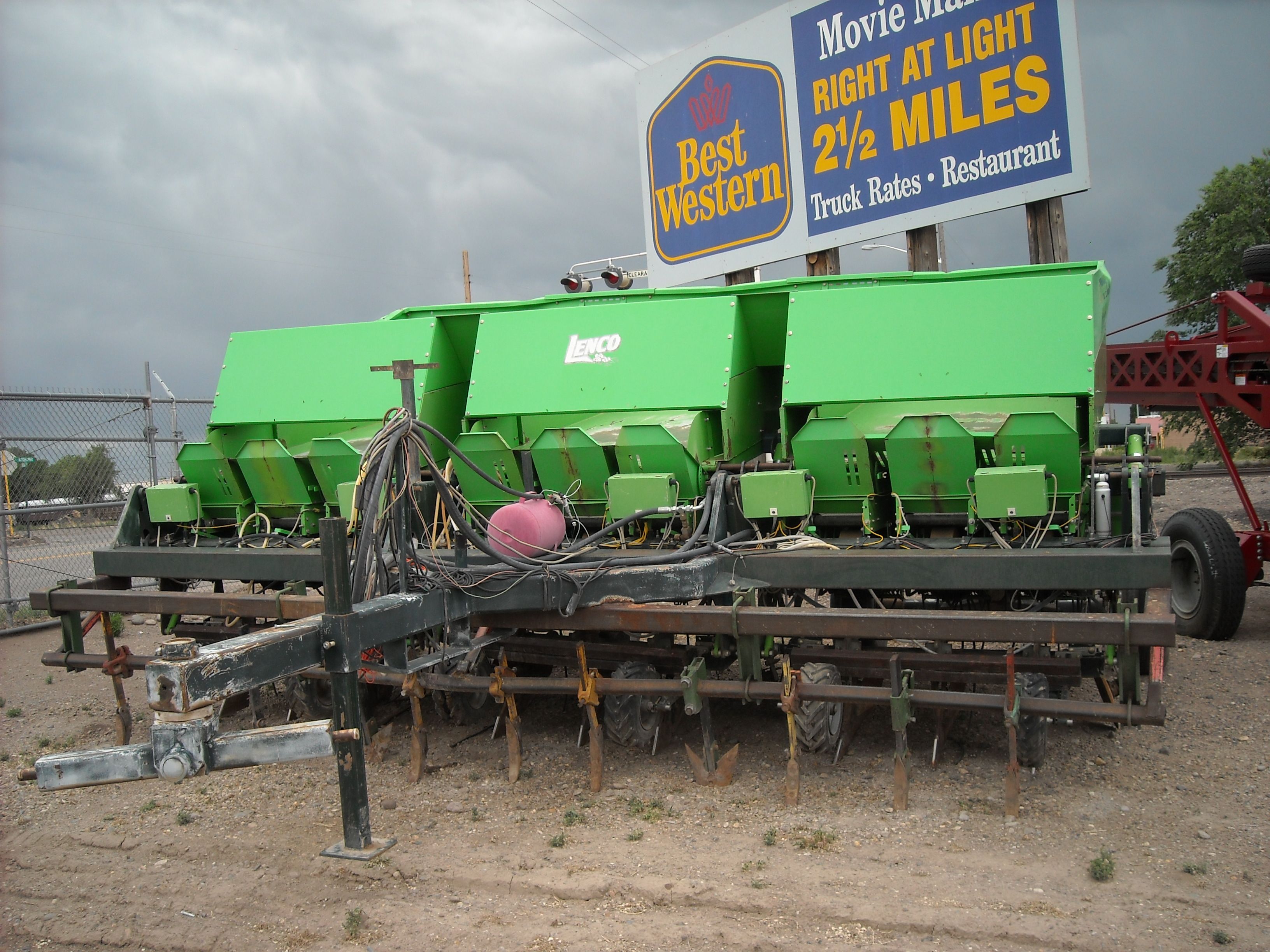 9rstructuralbedplanter0558.jpg